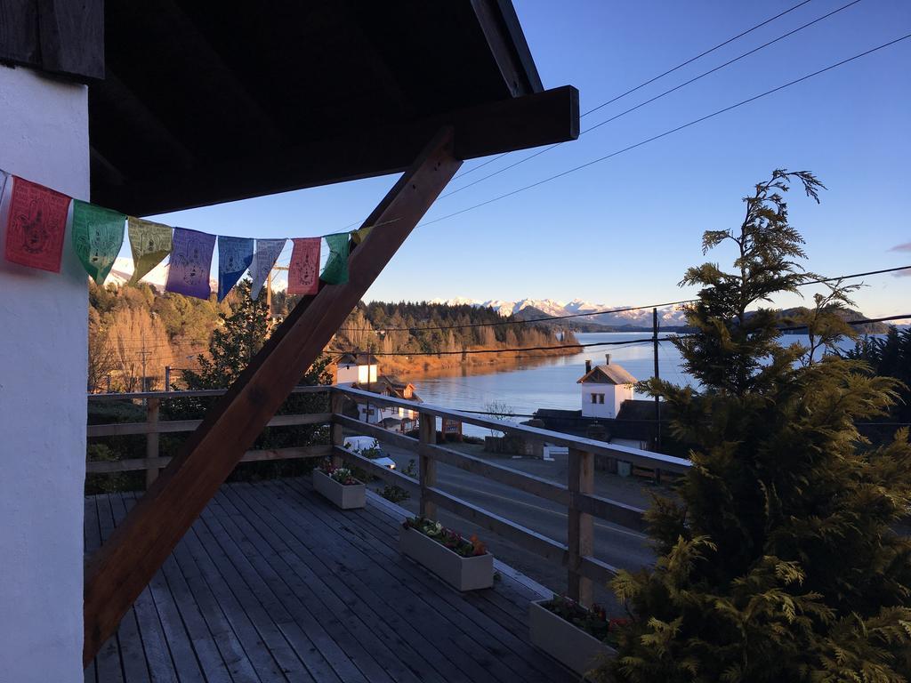 Bonita Lake House - Hostel & Bungalows Bariloche Buitenkant foto
